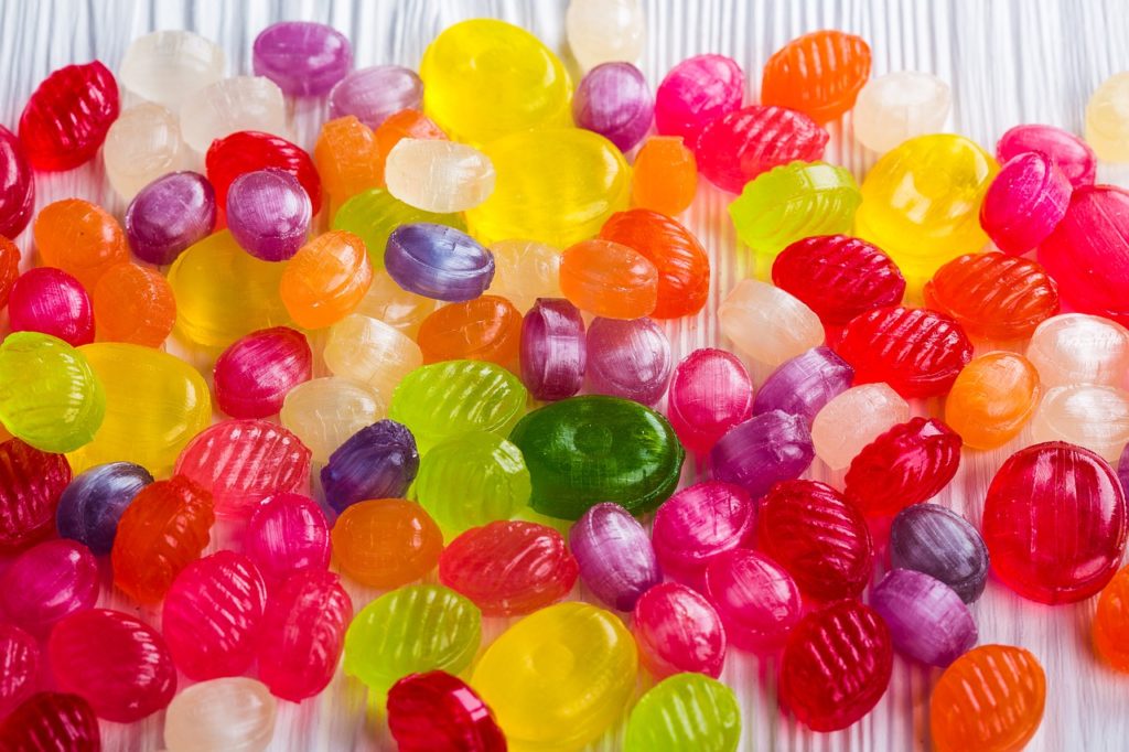 Multicolor hard candies